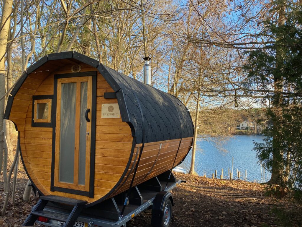 Finden Sie heraus, welche Sauna die beste für Ihre Bedürfnisse ist. Erfahren Sie alles über die verschiedenen Saunatypen, ihre Vor- und Nachteile und welche Sauna für Zuhause am besten geeignet ist.